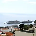 Casa Da Laura 펜션 푼샬